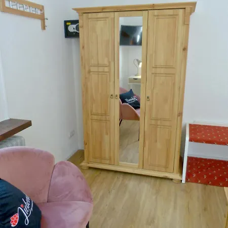 Liebevoll Gaestewohnungen Apartman